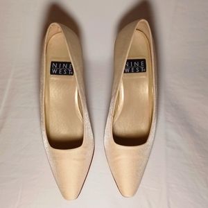 Vintage Nine West 7.5 M 80s Ivory Sheen Heels